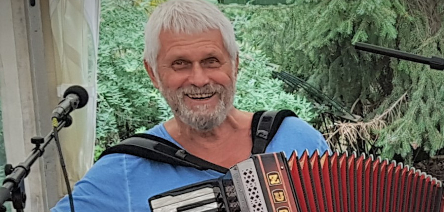 Wally und Hans bei einem Auftritt